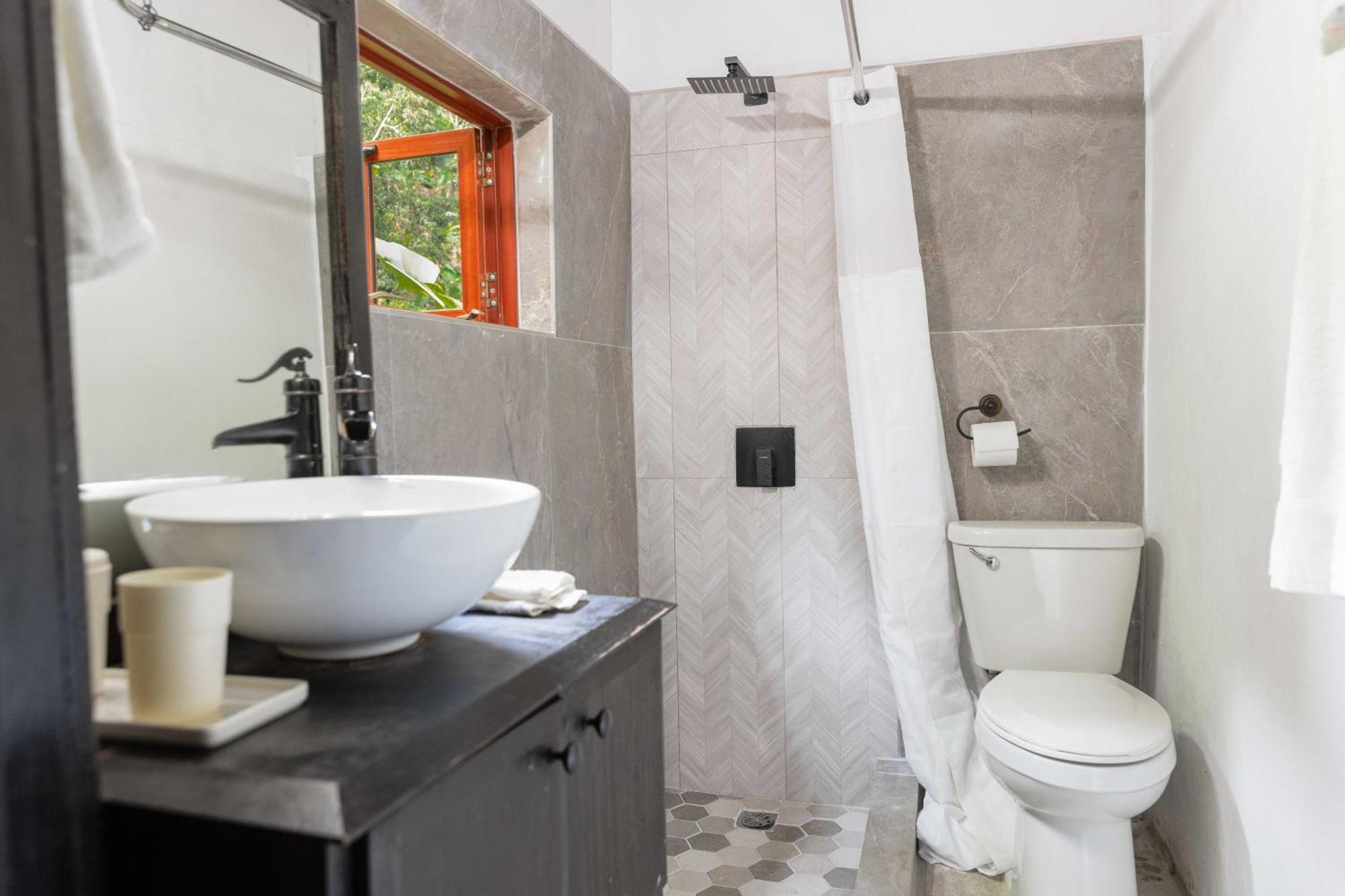 Serendipity Holistic Resort Spa Kingston Eksteriør bilde